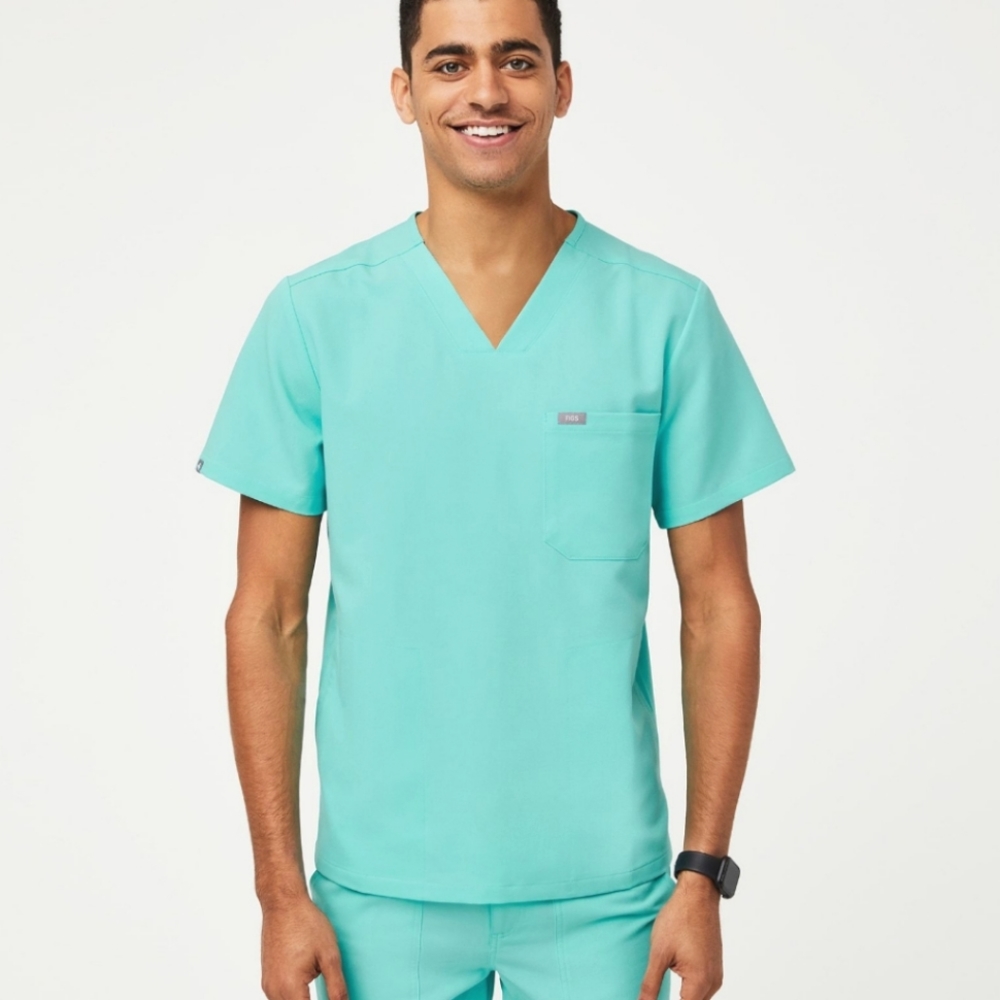 BNWT Aqua Figs Men's Chisec 3 Pocket Scrubs Top XS
